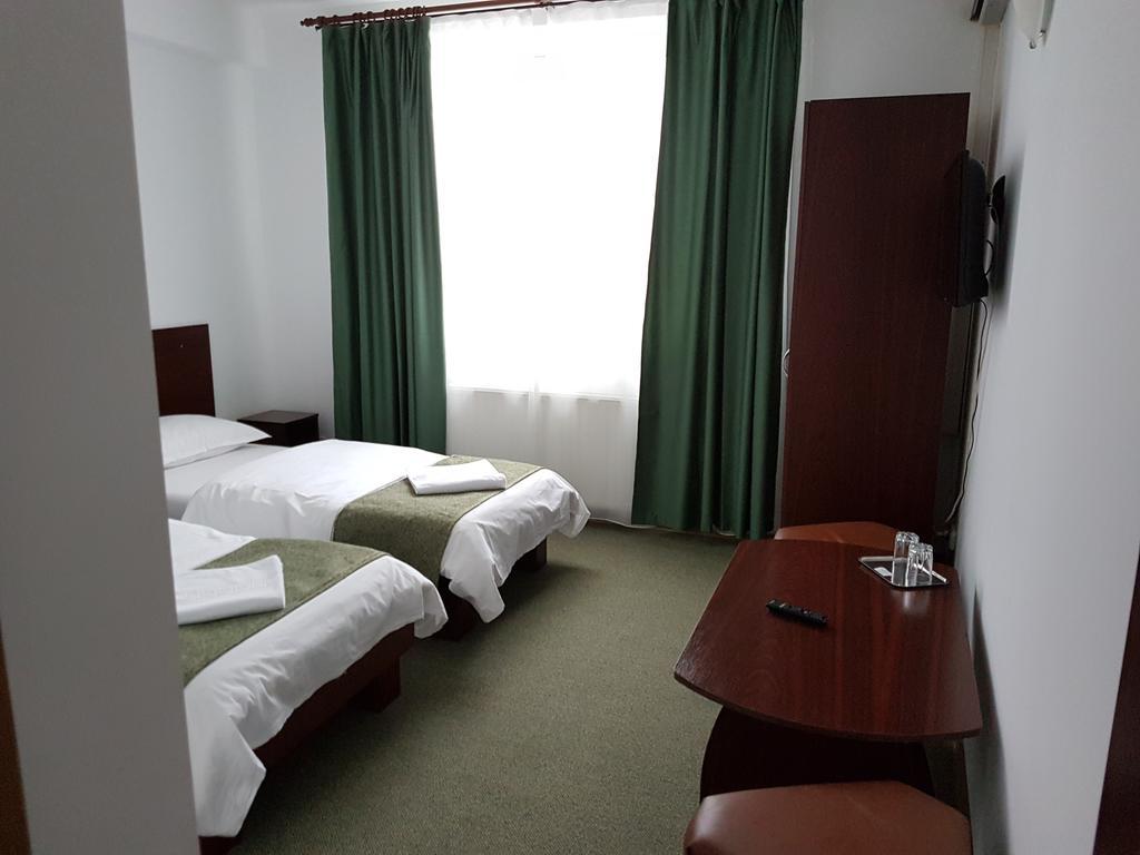 蒂米什瓦拉 亚斯敏旅馆酒店 外观 照片