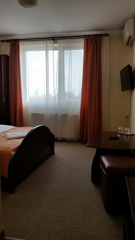 蒂米什瓦拉 亚斯敏旅馆酒店 外观 照片