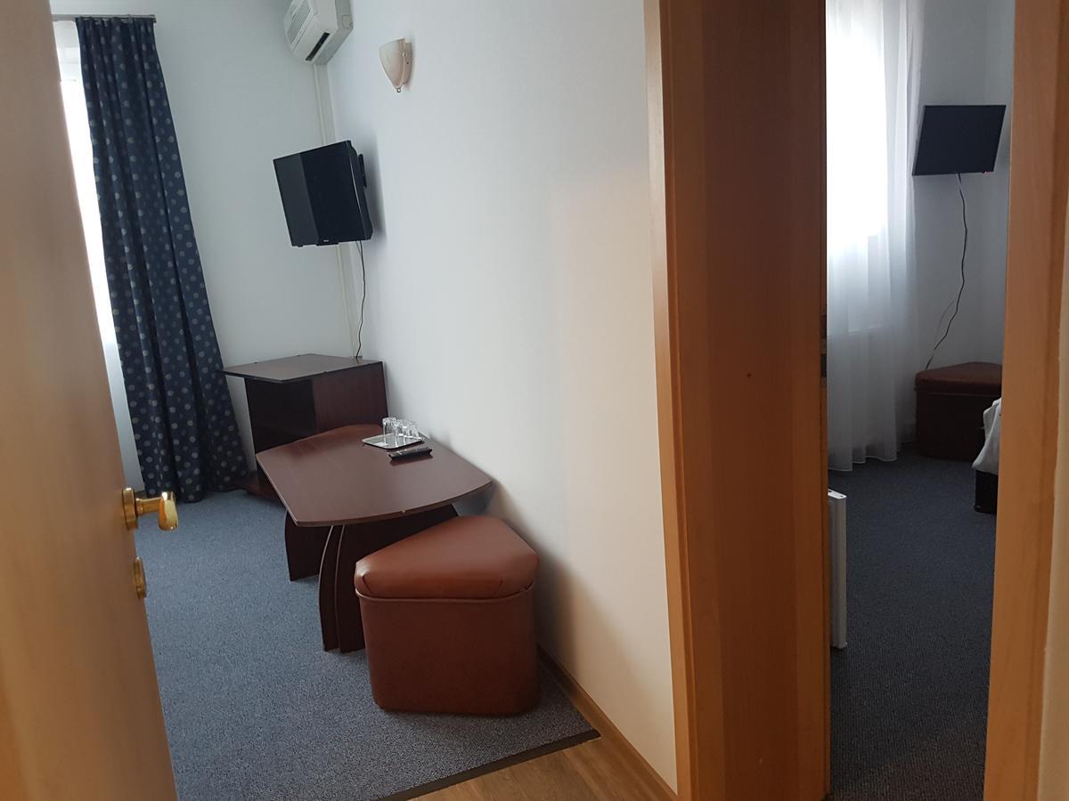 蒂米什瓦拉 亚斯敏旅馆酒店 外观 照片
